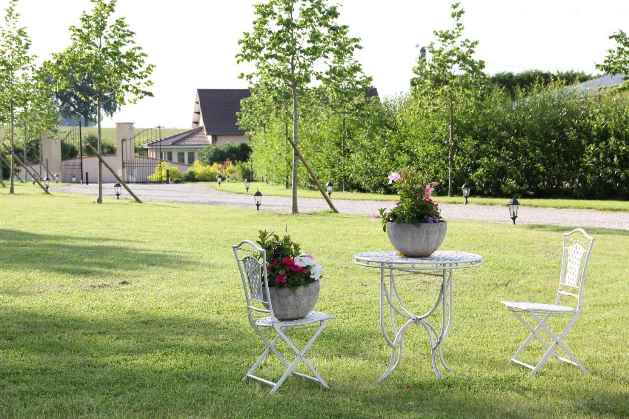Le Manoir Des Aromes Hotel Brugny-Vaudancourt Exterior foto