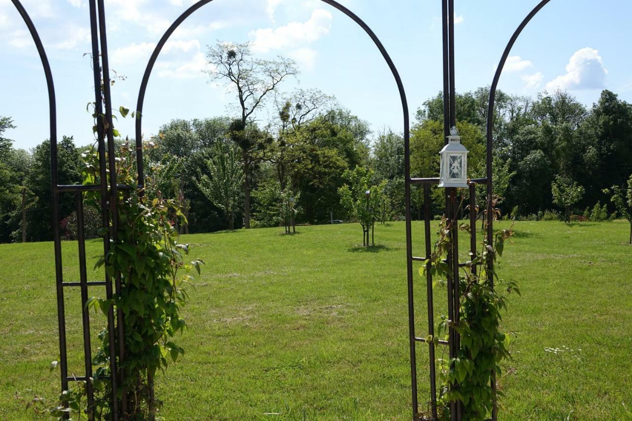 Le Manoir Des Aromes Hotel Brugny-Vaudancourt Exterior foto